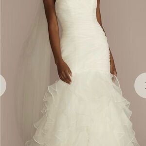 Organza Mermaid Wedding Dress with Lace-Up Back
STYLE# WG3832